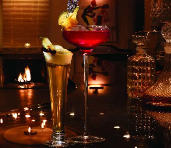 cocktails-at-bassoon-corinthia-hotel-london