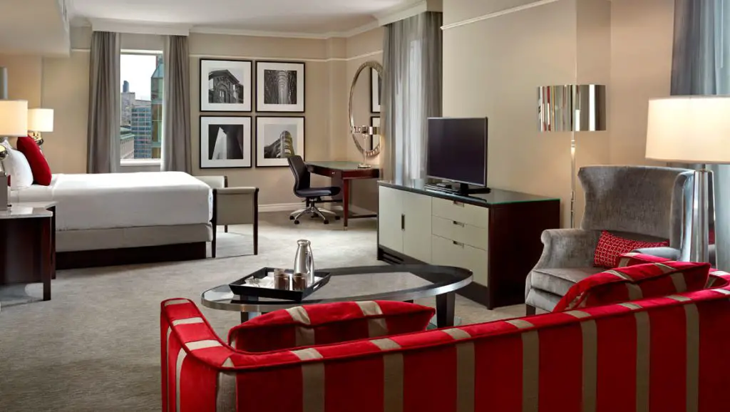 tordtn omni king edward hotel luxury suite