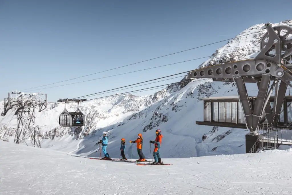 © TVB Tiroler Oberland Kaunertal Roman Huber Kaunertaler Gletscher Ski Alpin Falginjochbahn 23A7340