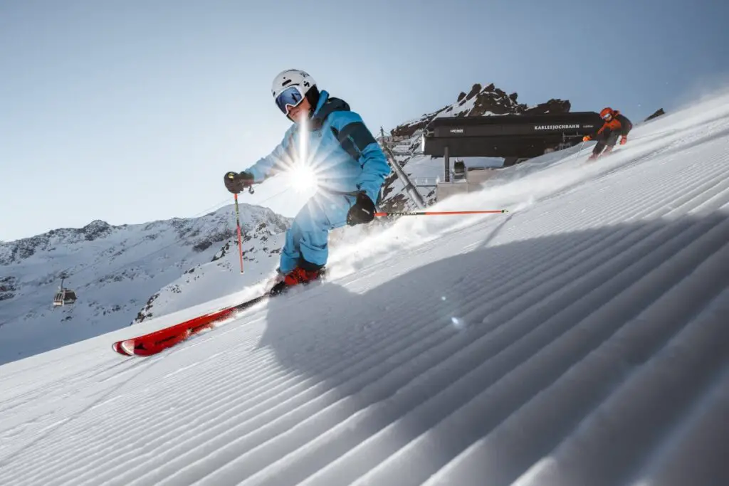 © TVB Tiroler Oberland Kaunertal Roman Huber Kaunertaler Gletscher Ski Alpin Karlesjoch 2023 23A5842