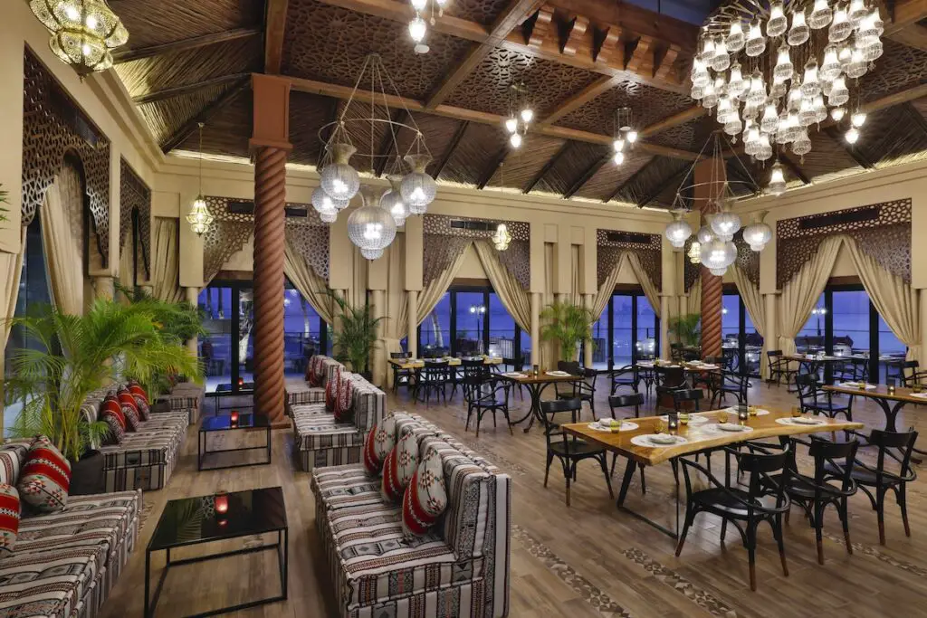 Anantara World Islands Dubai Resort Restaurant Qamar Indoor View